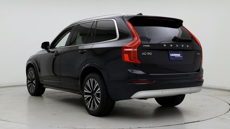 2022 Volvo XC90 T6 Momentum 2