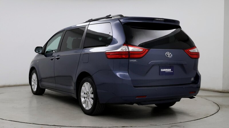 2016 Toyota Sienna XLE Premium 2