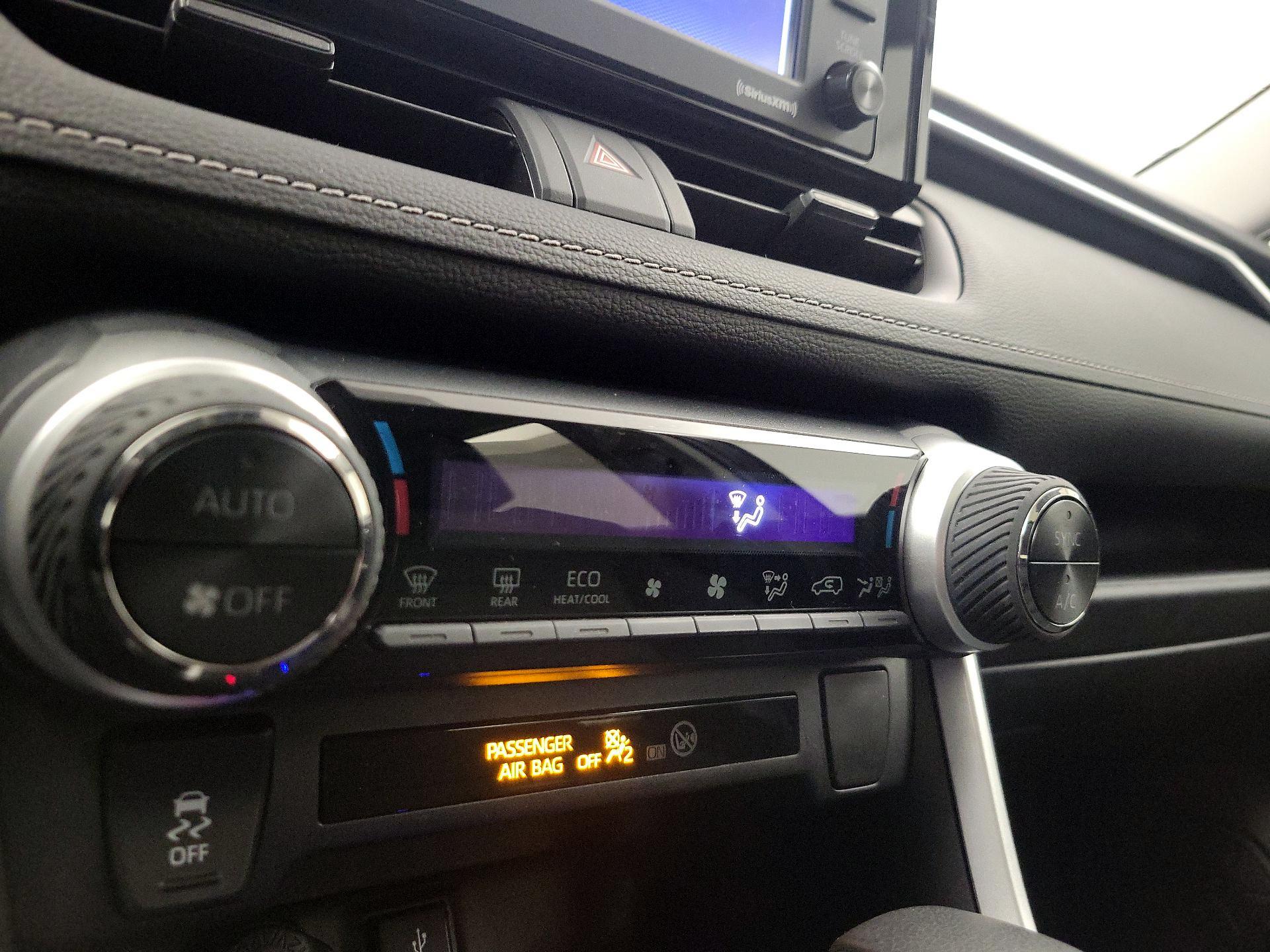 Thumbnail: 2021 Toyota RAV4 - 16