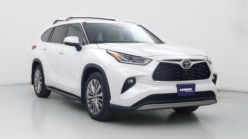 2022 Toyota Highlander Platinum Hero Image