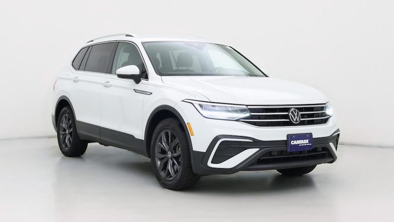 2022 Volkswagen Tiguan SE Hero Image