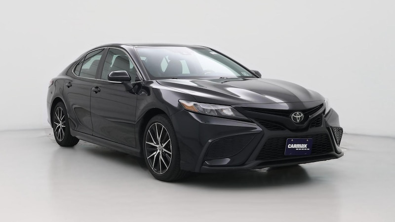 2022 Toyota Camry SE Hero Image