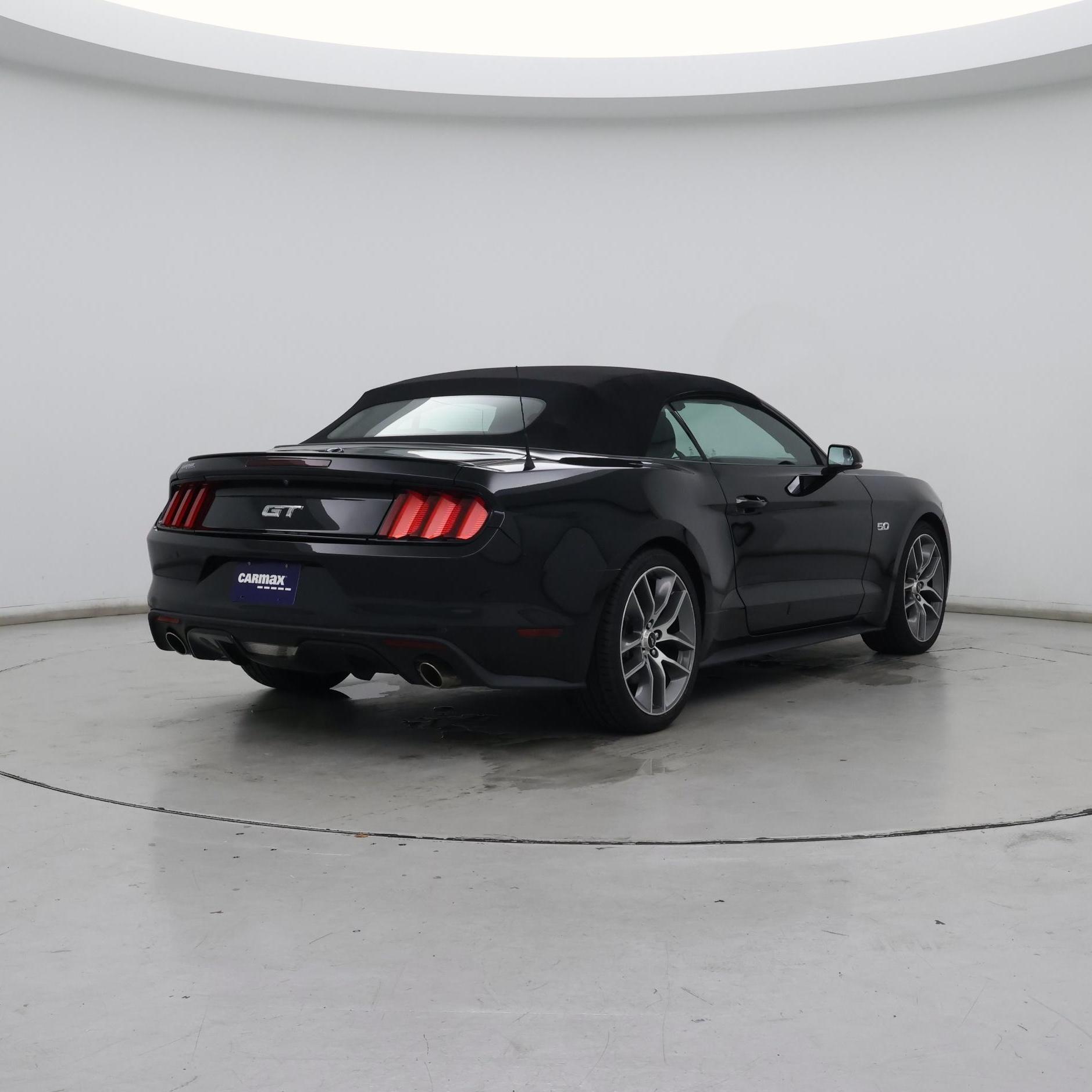Thumbnail: 2017 Ford Mustang - 8