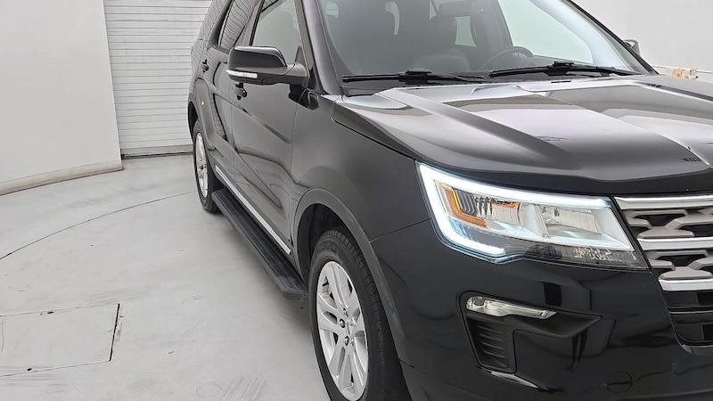 2018 Ford Explorer XLT Hero Image