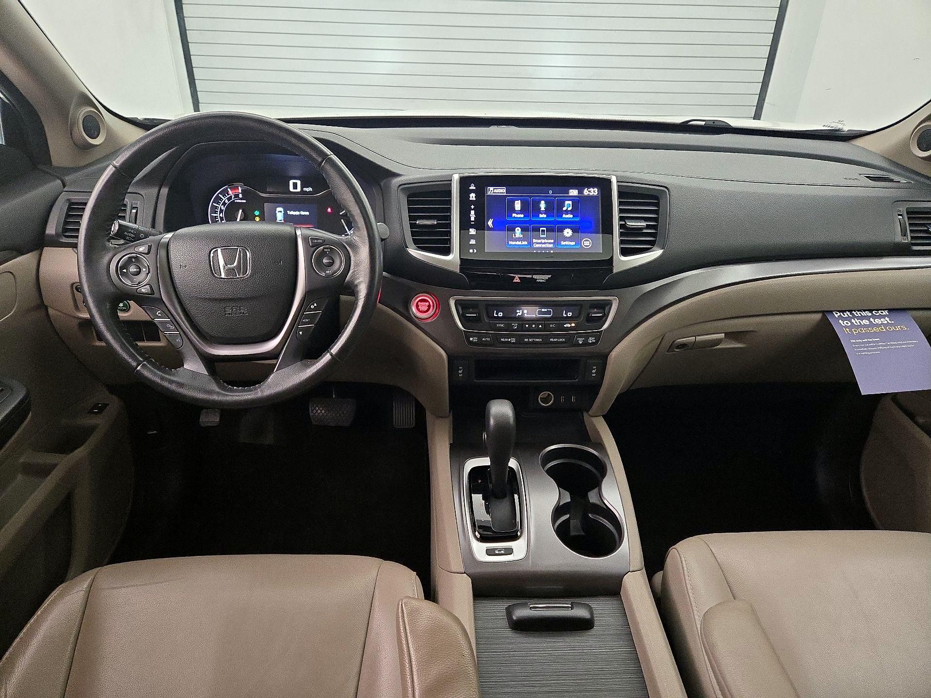 Thumbnail: 2018 Honda Pilot - 9