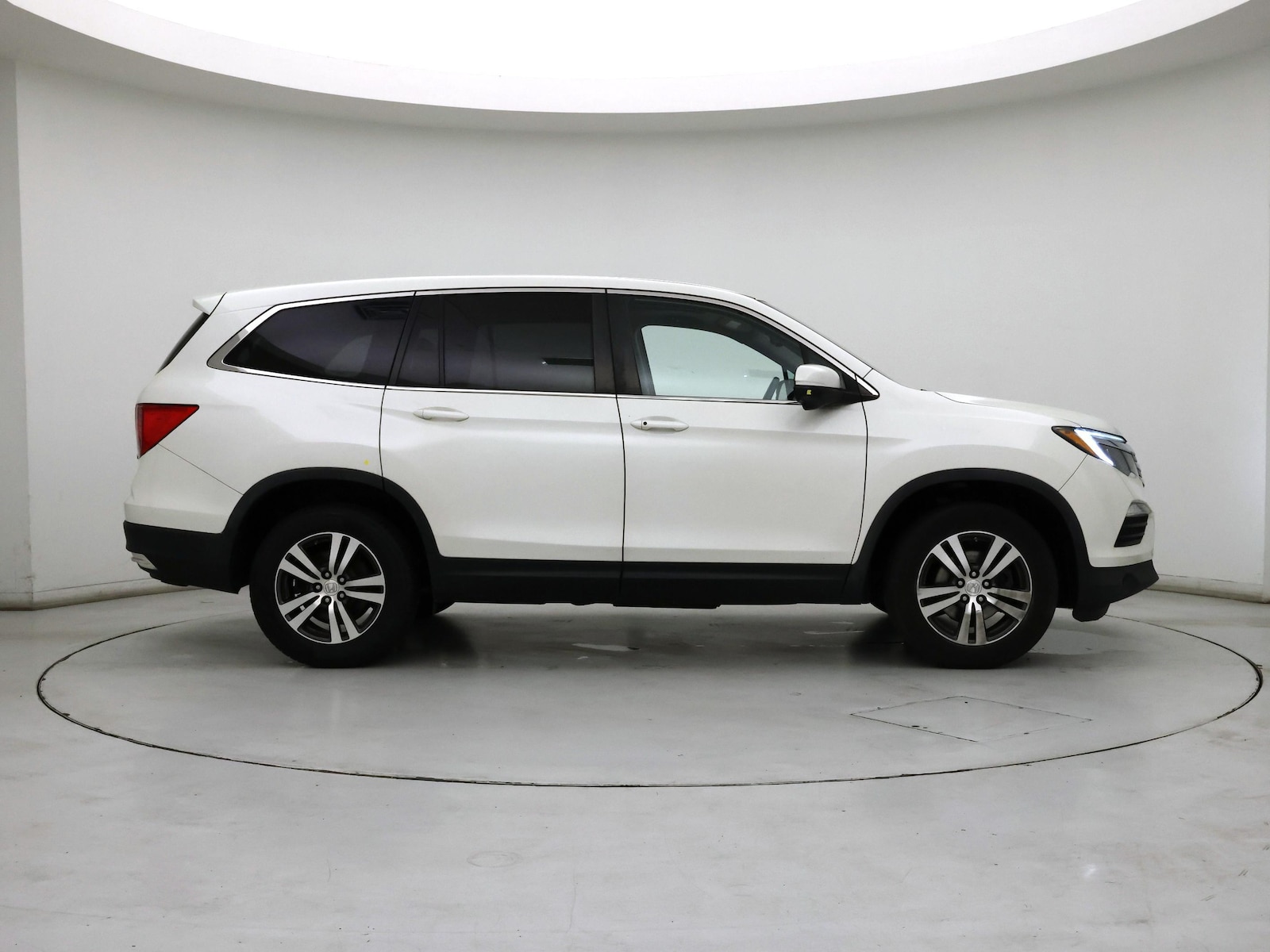 Image 8 of 2018 Honda Pilot EX-L
