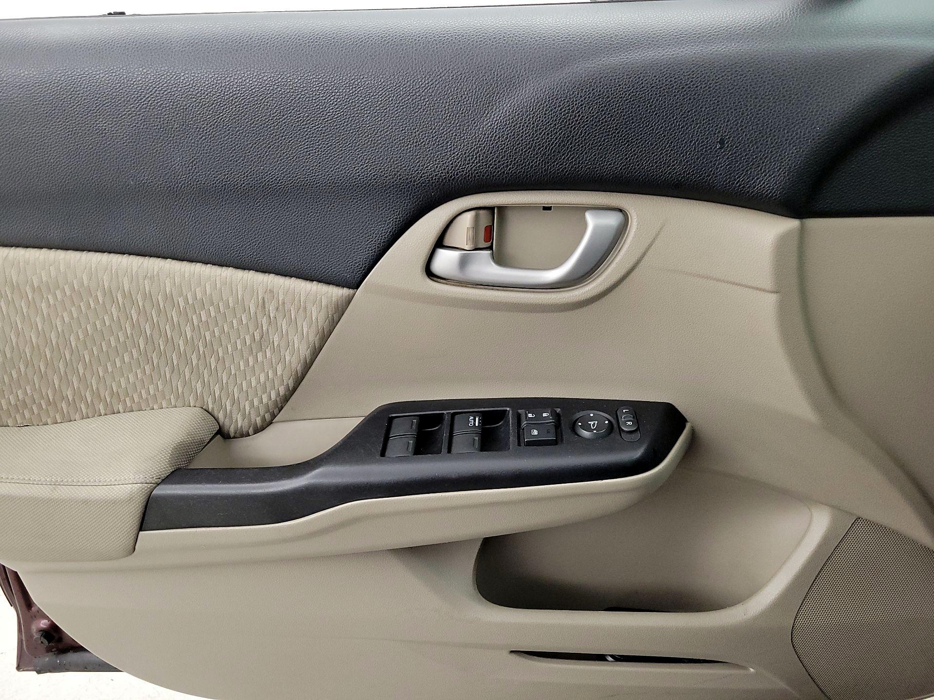 Thumbnail: 2015 Honda Civic - 12