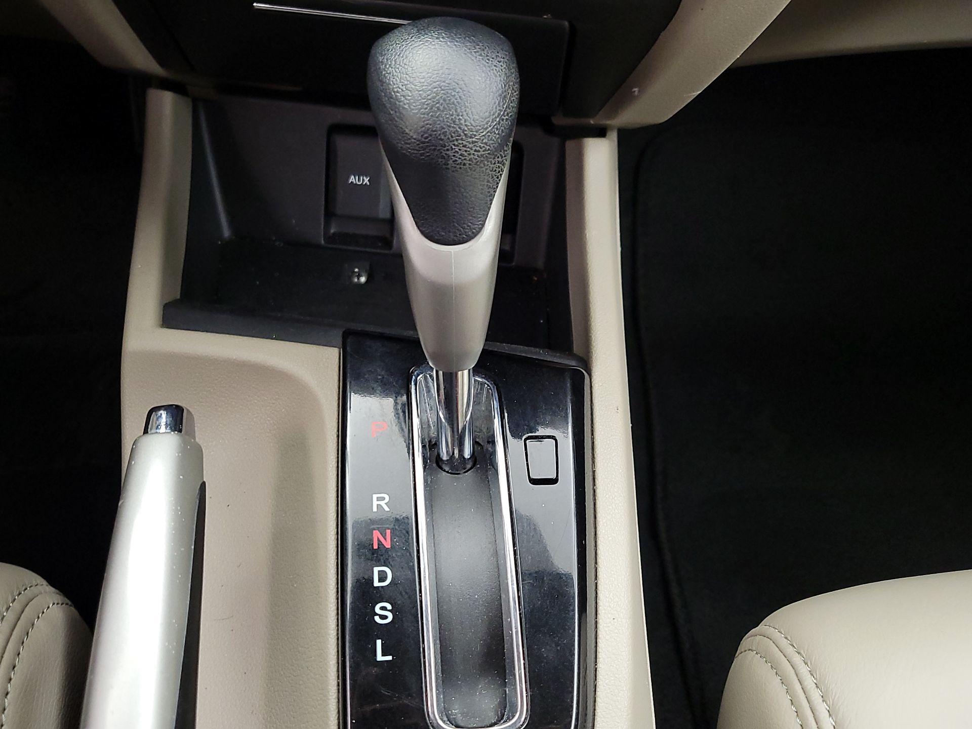 Thumbnail: 2015 Honda Civic - 17