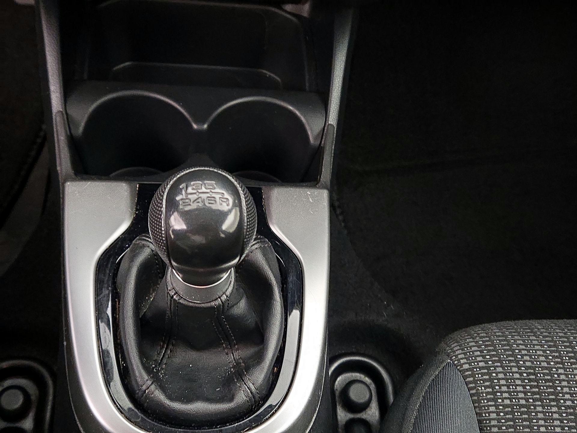 Thumbnail: 2015 Honda Fit - 15