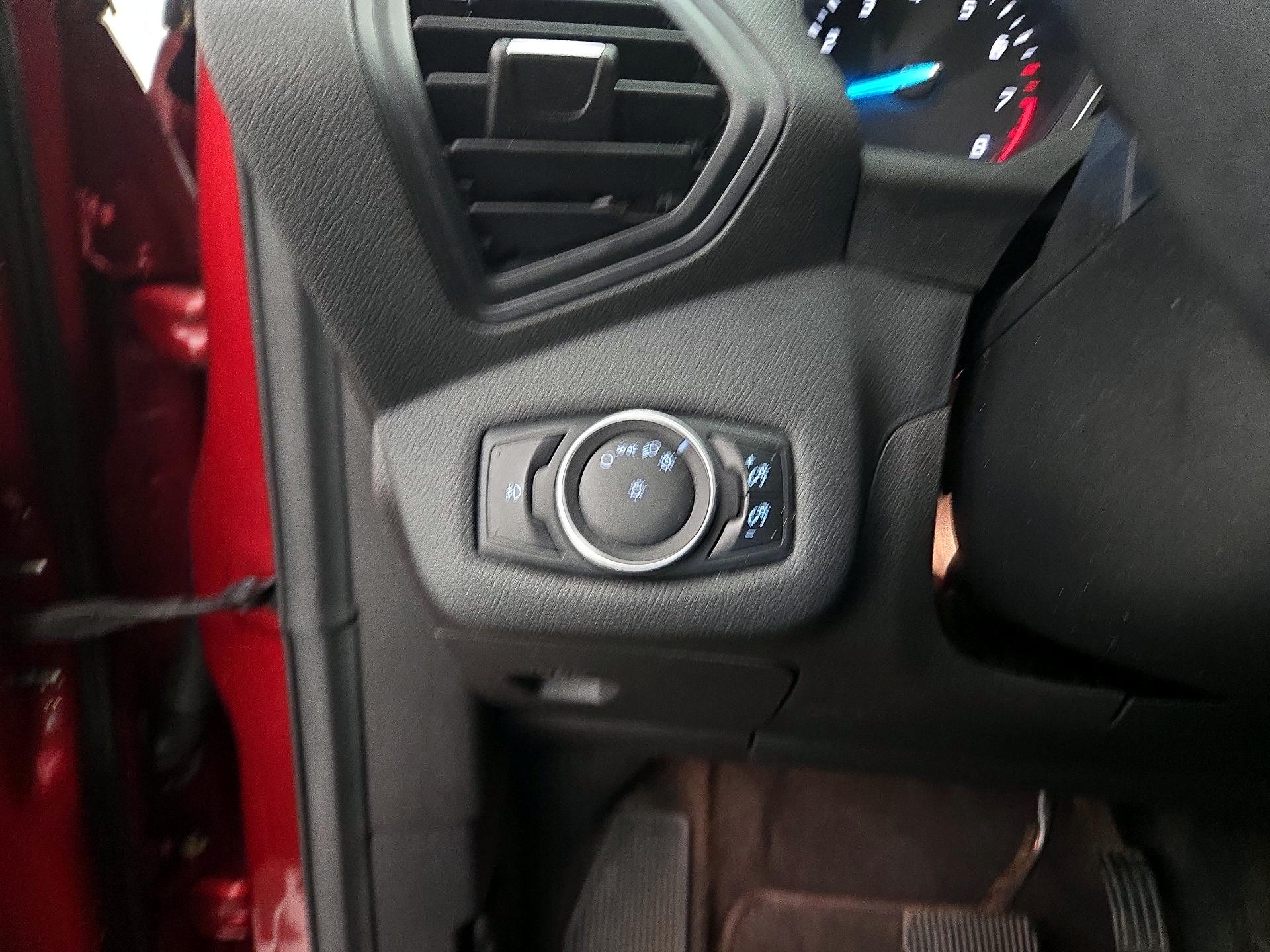 Thumbnail: 2016 Ford Escape - 13