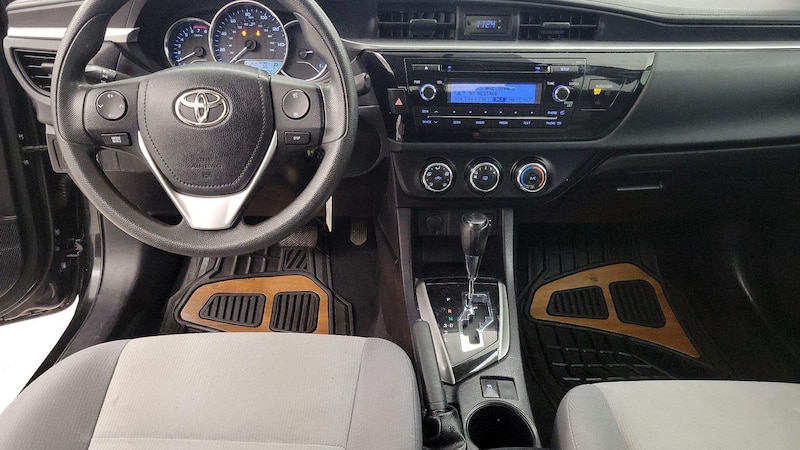 2015 Toyota Corolla L 9