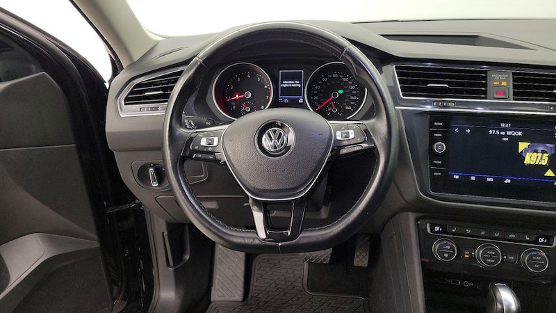 2019 Volkswagen Tiguan SE 10