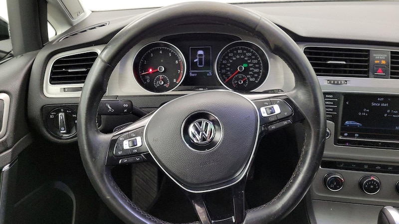 2016 Volkswagen Golf SE 10