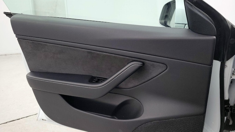 2018 Tesla Model 3 Mid Range 12
