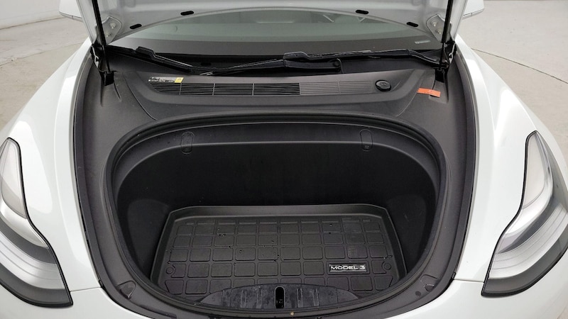 2018 Tesla Model 3 Mid Range 22