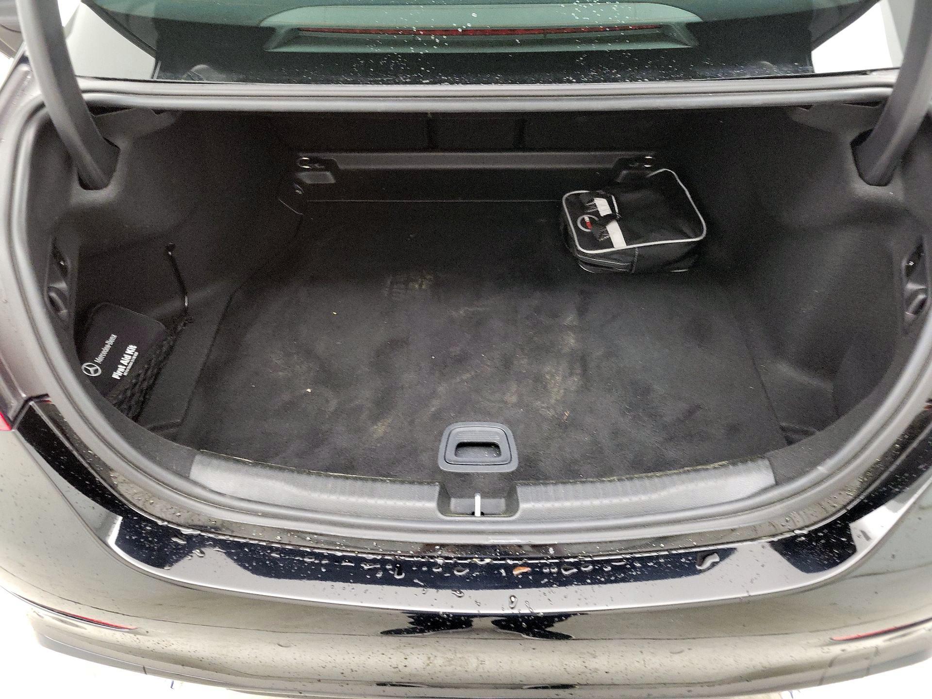 Thumbnail: 2022 Mercedes-Benz C-Class - 18