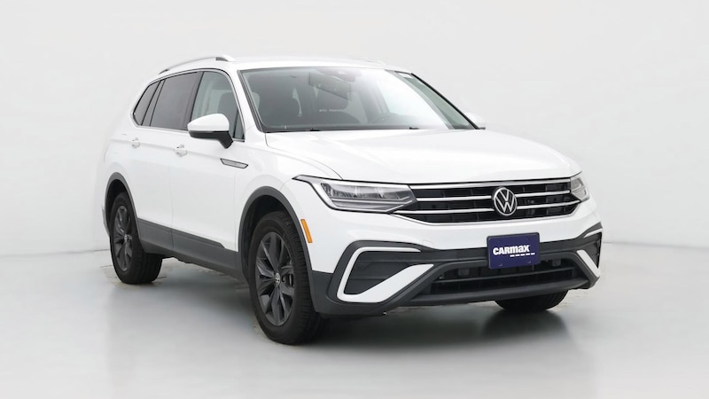 2022 Volkswagen Tiguan SE Hero Image
