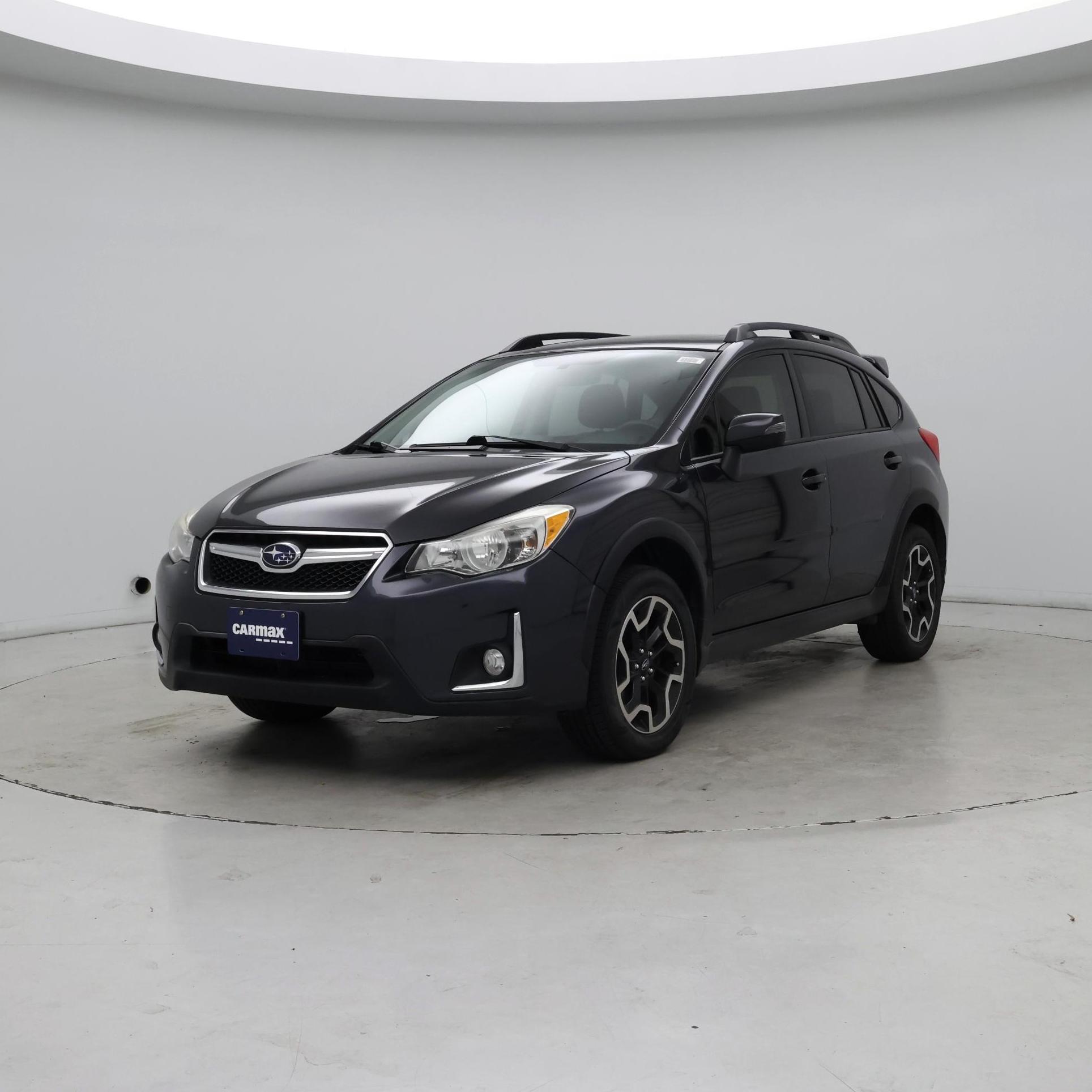 Thumbnail: 2017 Subaru Crosstrek - 4