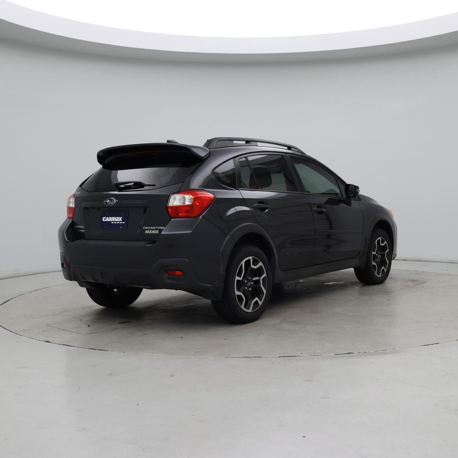 Thumbnail: 2017 Subaru Crosstrek - 8