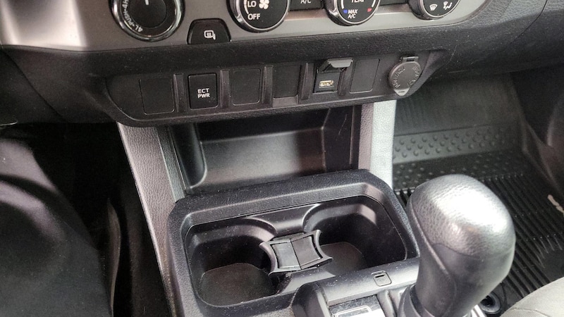 2020 Toyota Tacoma SR 16