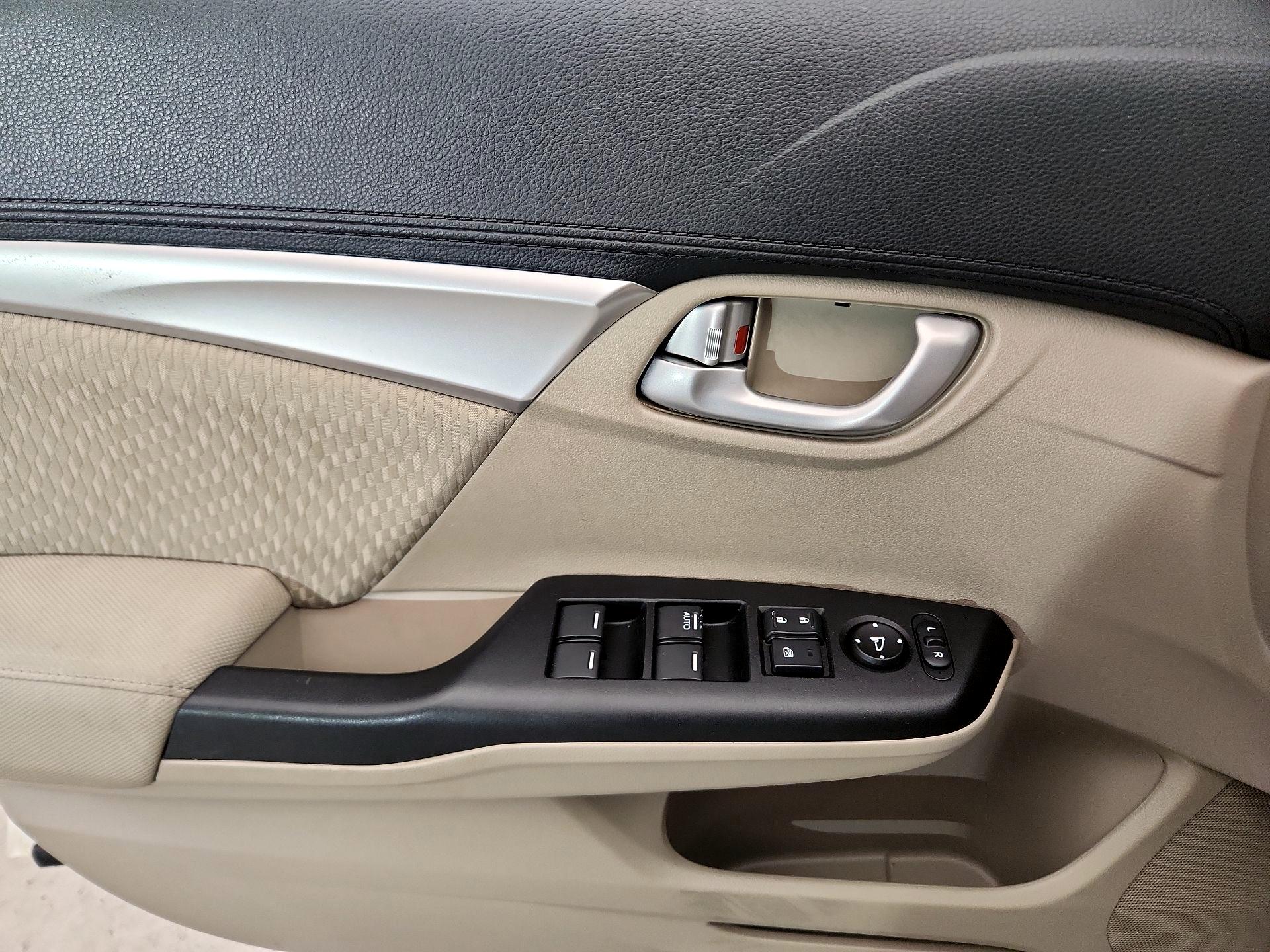 Thumbnail: 2014 Honda Civic - 12