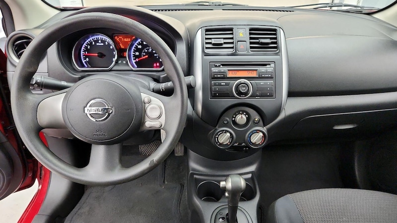 2013 Nissan Versa SV 13