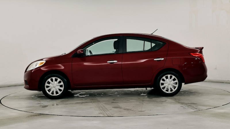 2013 Nissan Versa SV 3