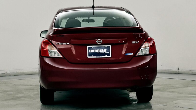 2013 Nissan Versa SV 6