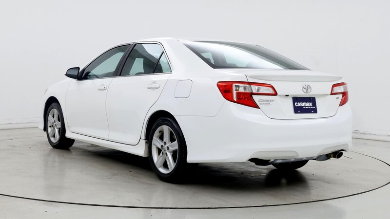 2014 Toyota Camry SE 2