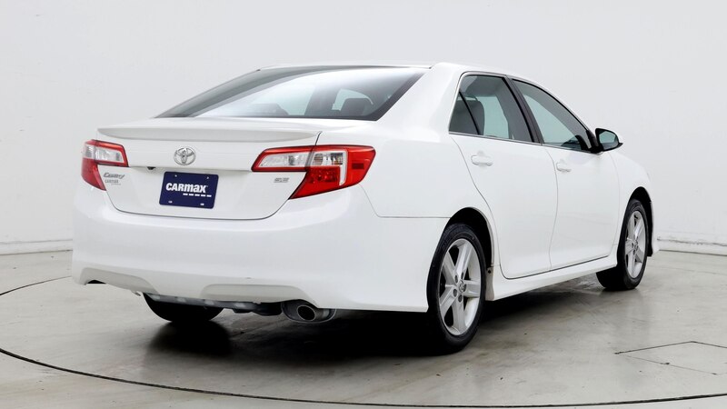 2014 Toyota Camry SE 8