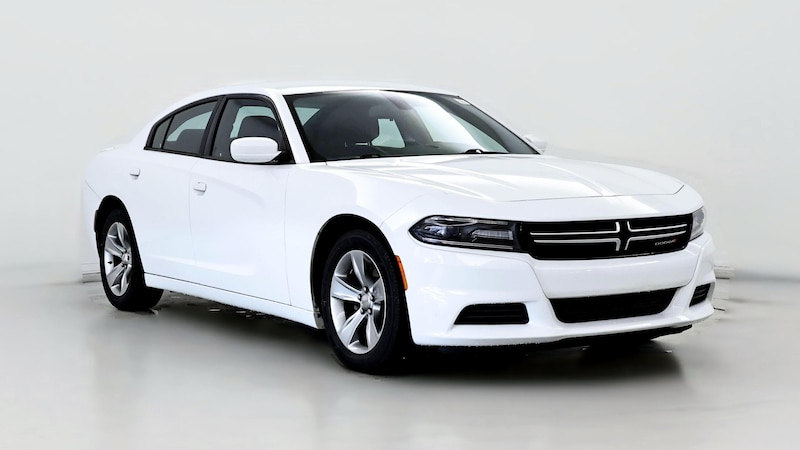 2016 Dodge Charger SE Hero Image