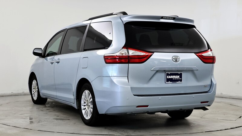 2016 Toyota Sienna XLE Premium 2