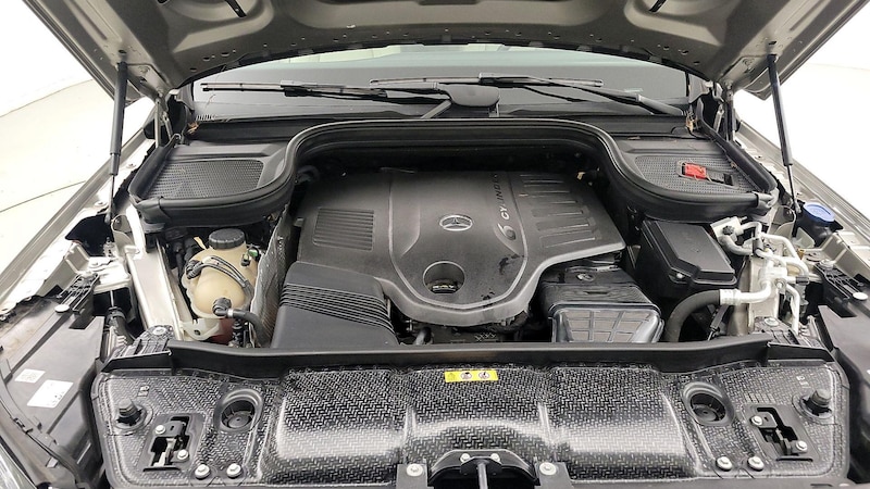2021 Mercedes-Benz GLS 450 23