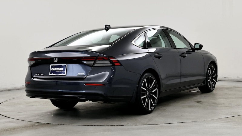 2023 Honda Accord Touring 8