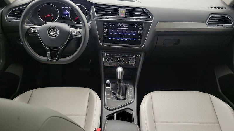 2021 Volkswagen Tiguan SE 9