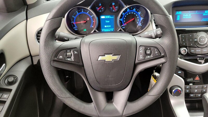 2015 Chevrolet Cruze LS 10