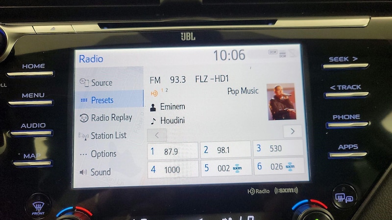 2020 Toyota Camry XSE 16