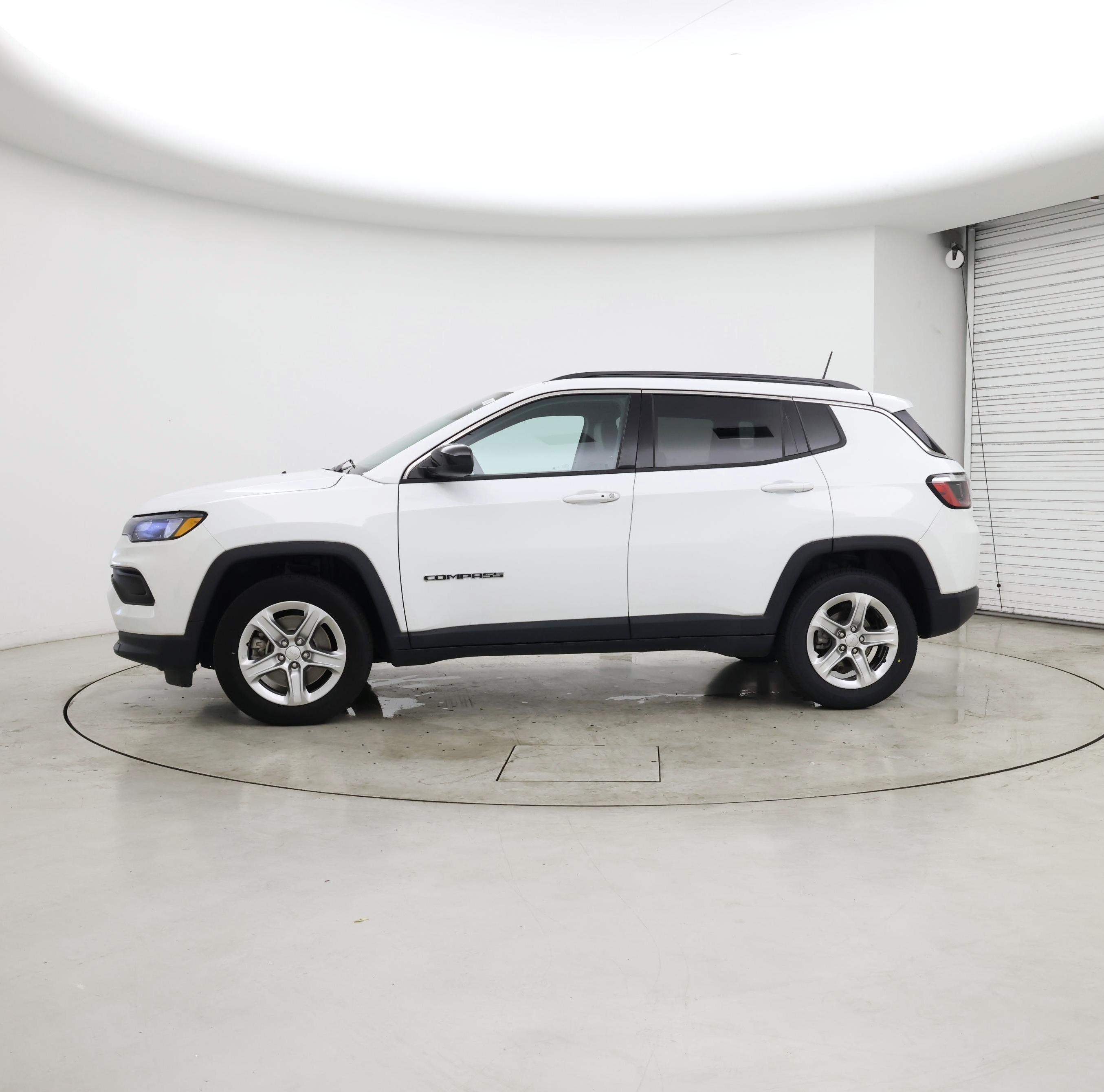 Thumbnail: 2023 Jeep Compass - 3