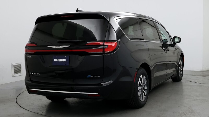 2023 Chrysler Pacifica Hybrid Touring L 8