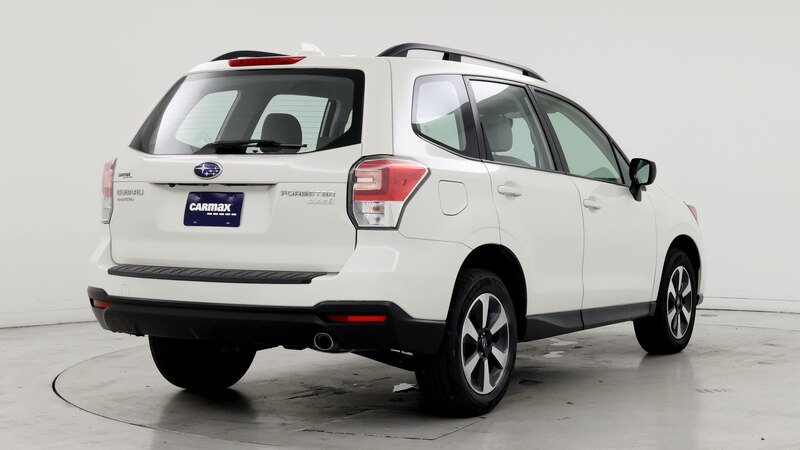 2017 Subaru Forester 2.5i 8