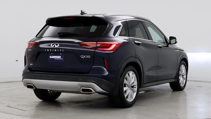 2019 INFINITI QX50 Essential 8