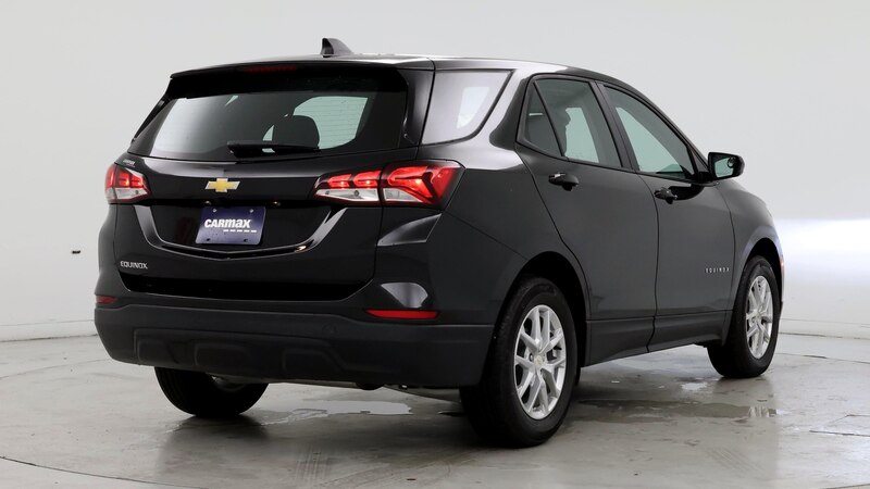 2024 Chevrolet Equinox LS 8