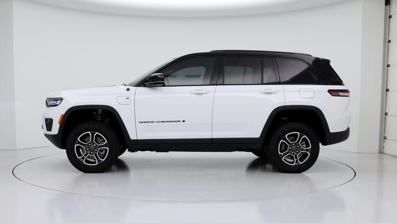 2022 Jeep Grand Cherokee Trailhawk 4xe 3