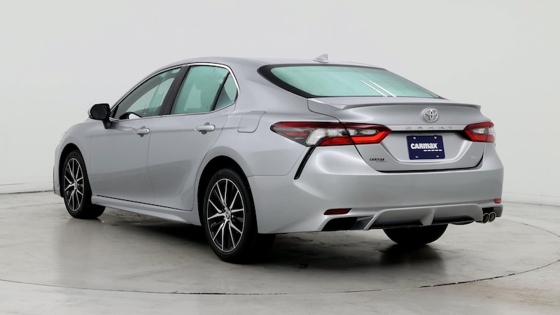 2023 Toyota Camry SE 2