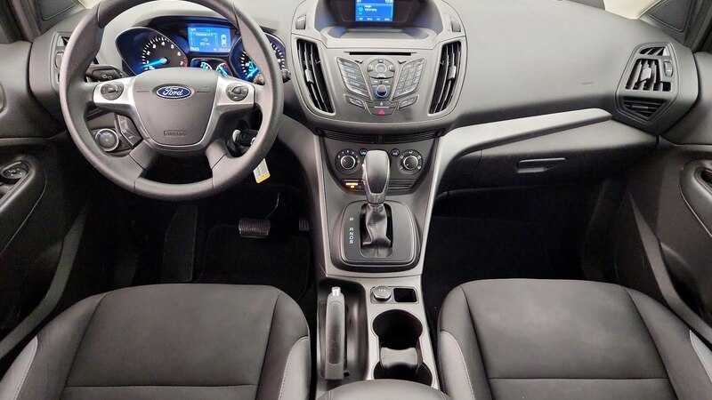 2015 Ford Escape S 9