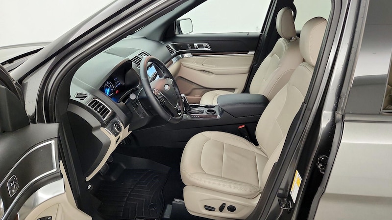 2019 Ford Explorer Limited 11