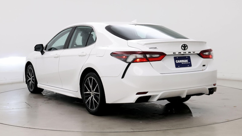 2023 Toyota Camry SE 2