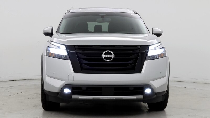 2022 Nissan Pathfinder SL 5