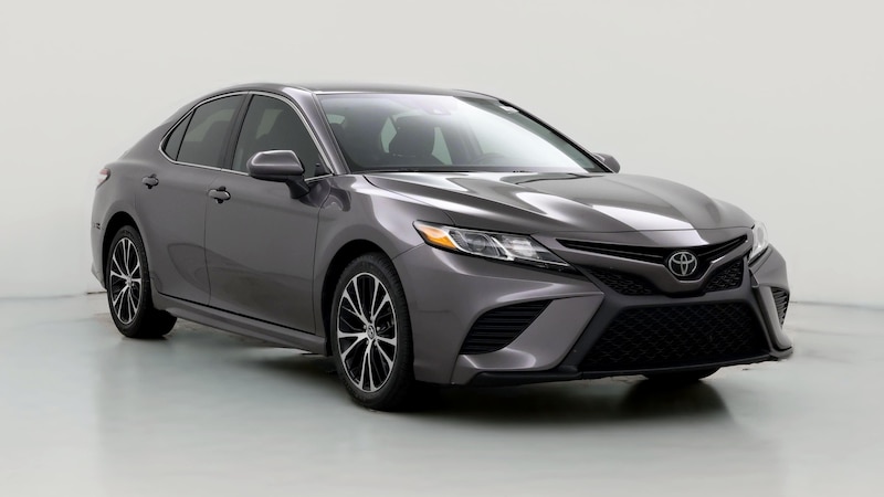 2020 Toyota Camry SE Hero Image