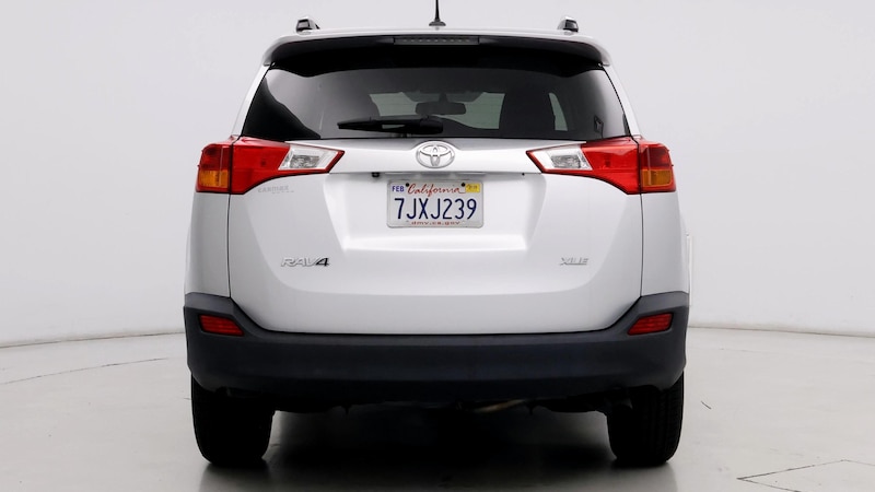 2015 Toyota RAV4 XLE 6